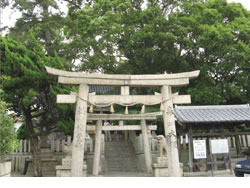 八品神社の写真